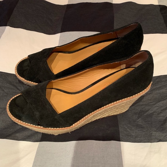 Michael Kors Black Espadrille Wedges, Peep Toe - Picture 2 of 3